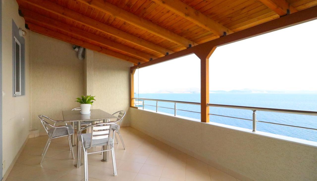 Apartments Vila Roboci Sarande Luaran gambar